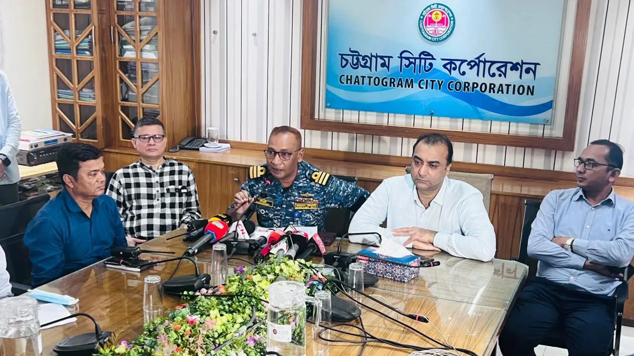 অভিজ্ঞ প্রতিষ্ঠানকে নির্ধারিত হারে ময়লা সংগ্রহের দায়িত্ব দেওয়া হচ্ছে